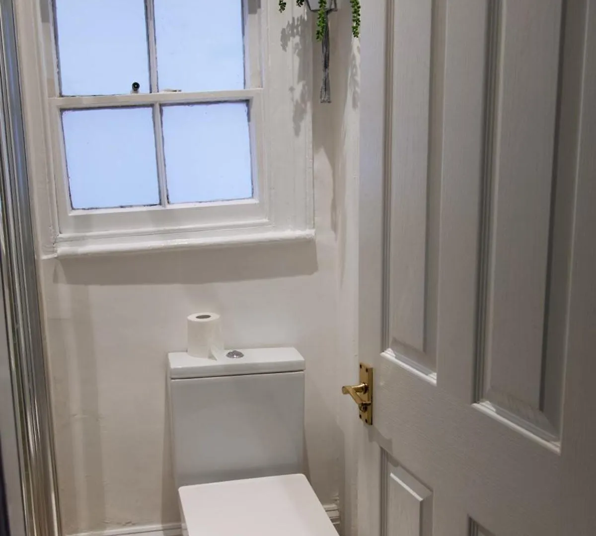 Studio Apartment - The Sapphire GLOUCESTERSHIRE
